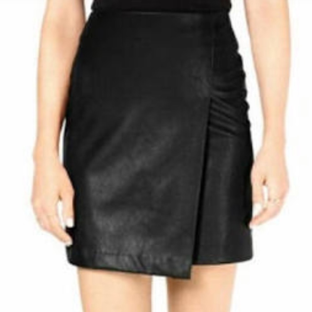 ▪️BAR III▪️Faux Leather Black Mini -Small